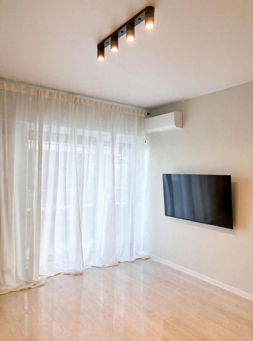 Apartament 2 camere | Prima închiriere | Terasă 20 mp | Piscină privată | Parcare subterană