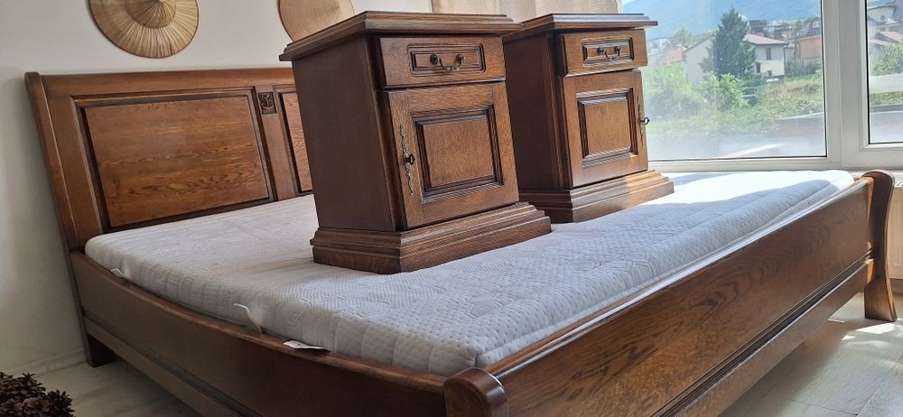 Масивна дъбова спалня със матрак