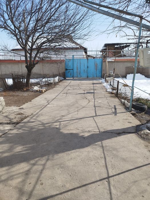 Uy sotiladi boʻstonlik tumani