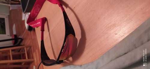 Очила за спорт goggles с 3 чифта стъкла и удобен калъф.