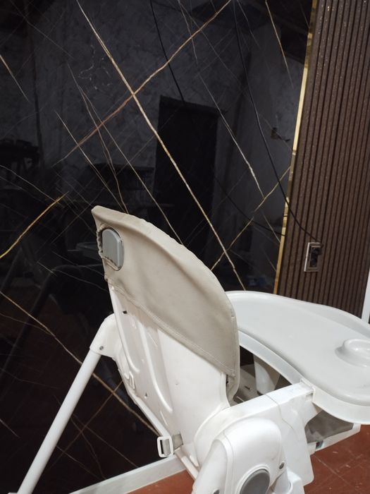 Детский  обеденный столик