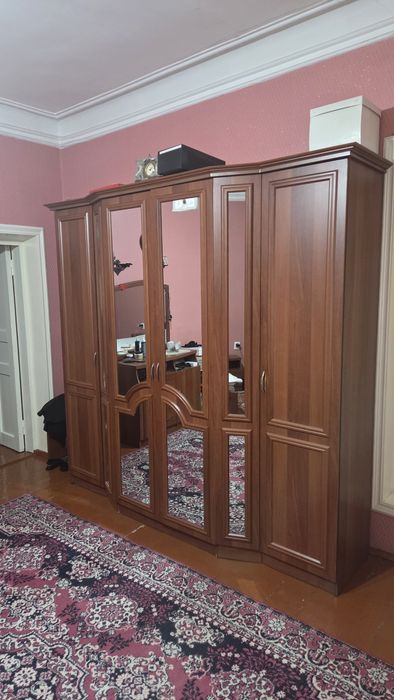 Продаётся спальный гарнитур