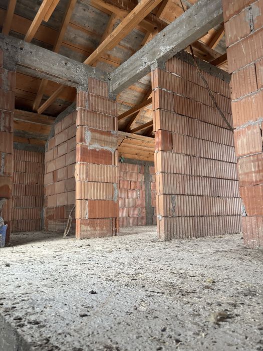 Casă la Roșu plus teren 2500 mp