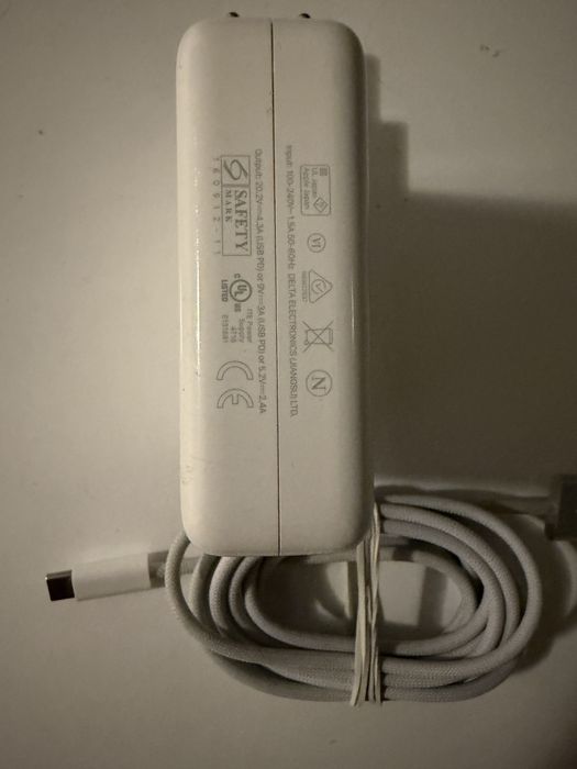 Incarcator Macbook Apple 87W MagSafe 3