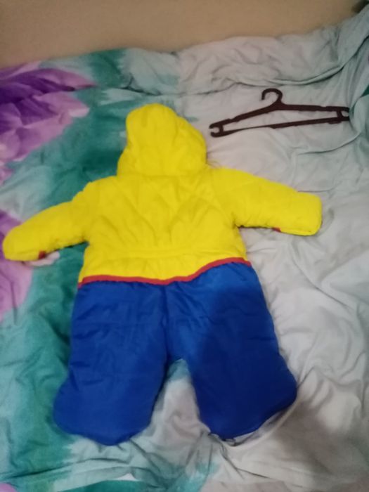 Продам комбинезон на мальчика