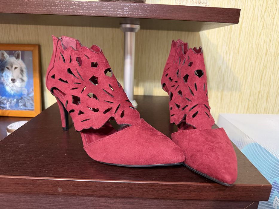 Туфли замшевые новые