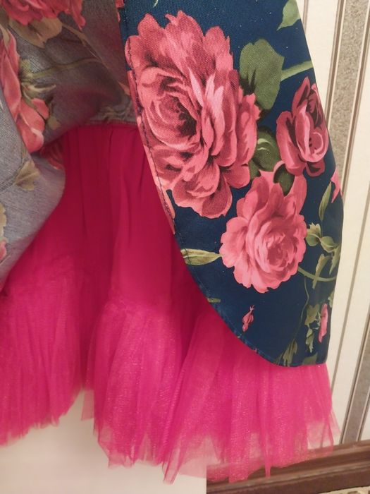 Платье детское,красное.