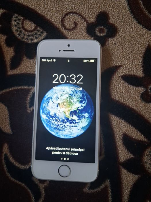 IPHONE 5s apropae nou