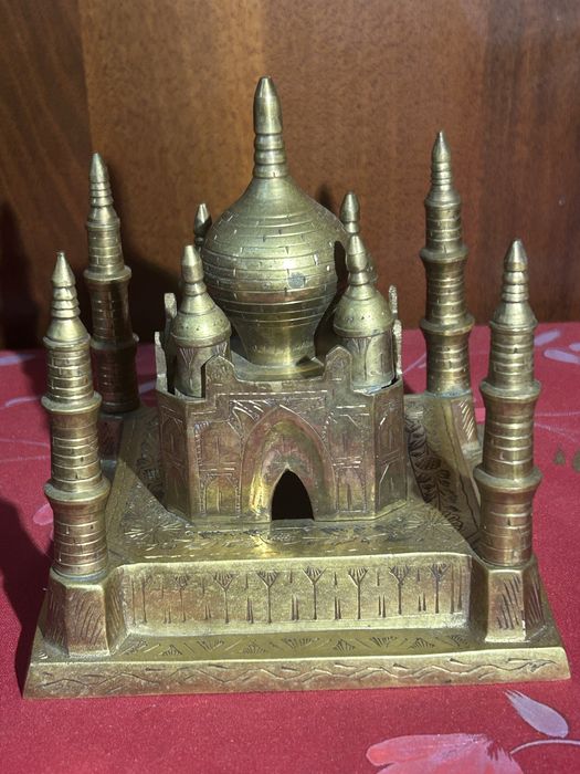 Taj Taj Mahal din Alamă – Sculptură Decorativă Indiană