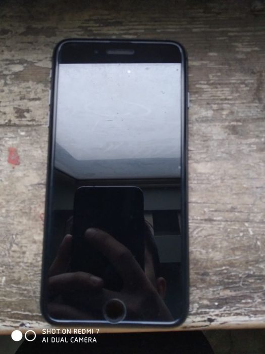 АЙФОН 8+ всё радной