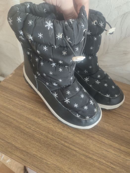 Обувь детская. Цены разные. Бу