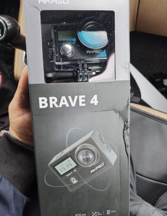 Akaso Brave 4 Cameră de Acțiune 4K Ultra HD Subacvatică (cu Husă) Kit de Accesorii cu Ecran de 2" și Wi-Fi Neagră noua pret 300 de lei