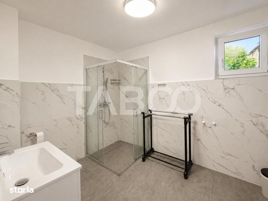 Spatiu birouri de inchiriat 2 camere si receptie zona Strand