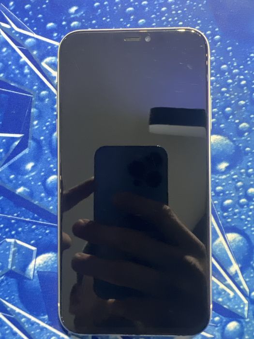 Iphone 11 garantiyasi bor