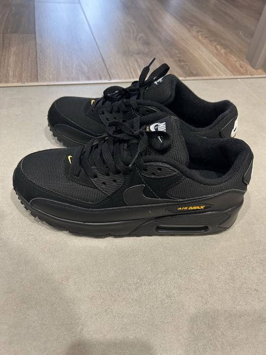 Мужские кроссовки