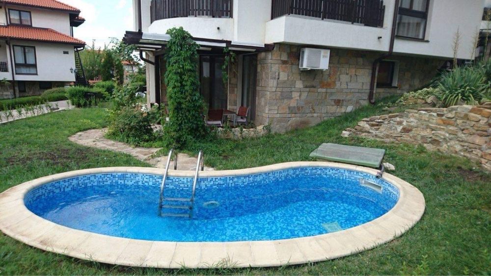 Продава се Къща в с. Кошарица, Област Бургас - 143 кв.м за 1042 €/кв.м - Снимка #2