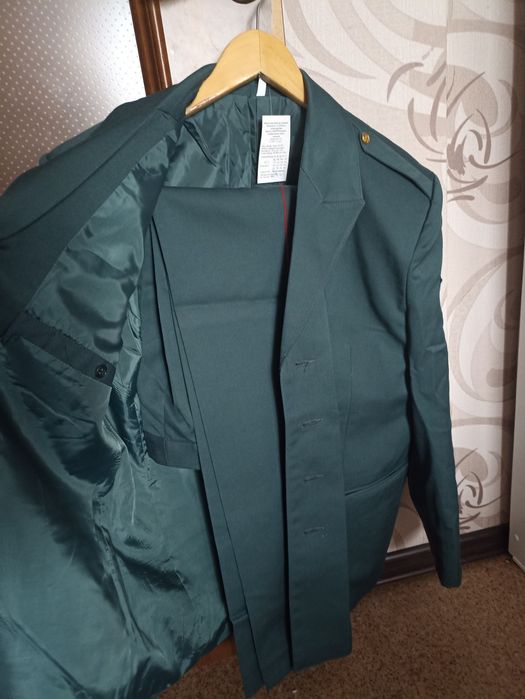 Продам военную форму куртку рубашки брюки