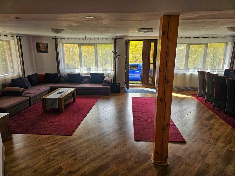 Cabana de inchiriere