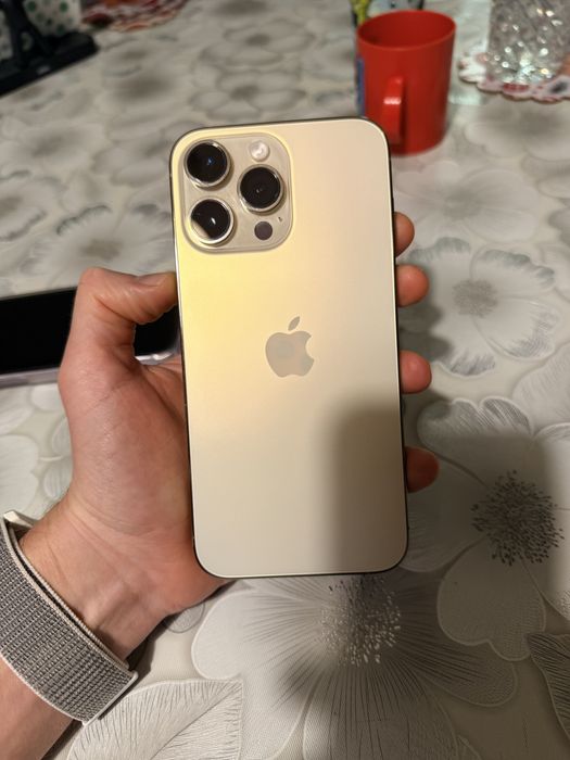Iphone 14 Pro max 256 - GOLD Перфектно състояние
