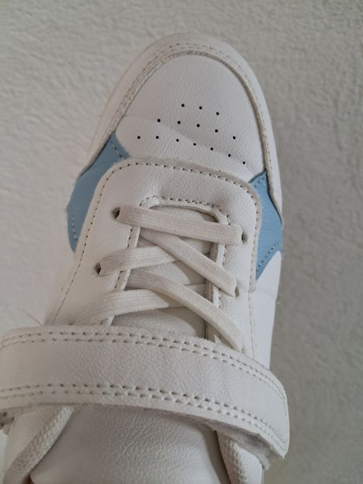 Adidași albi Primark mărime 31 impecabili