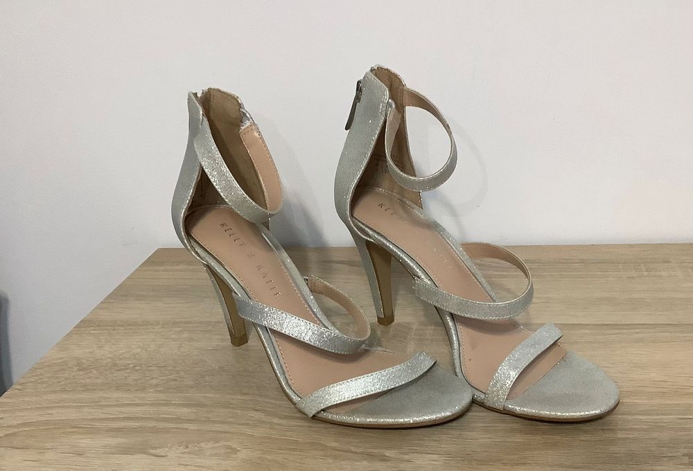 Sandale dama cu toc, Kelly & Katie, stare foarte buna, EU37.5