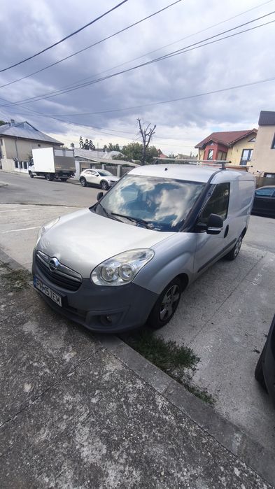 Vând Opel Combo D - Van