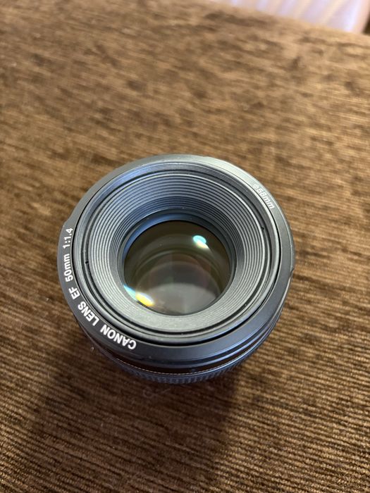Canon EF 50mm f/1.4 USM