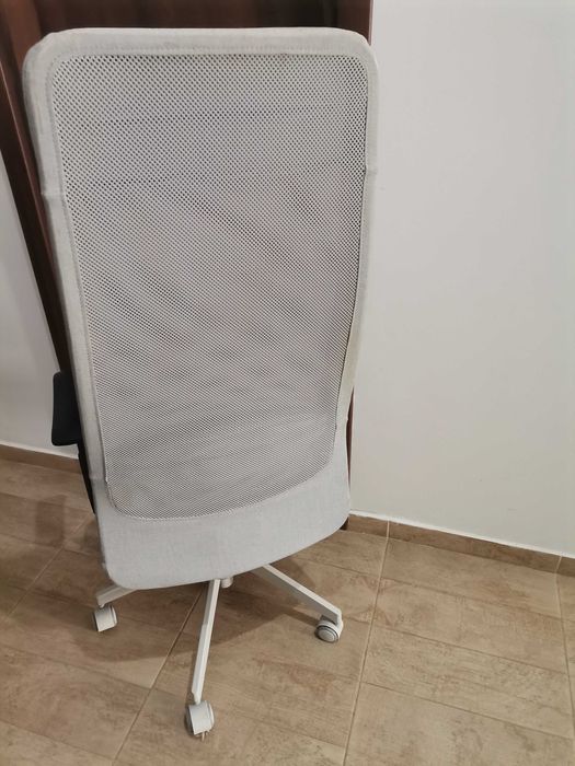 Офис столове сиви