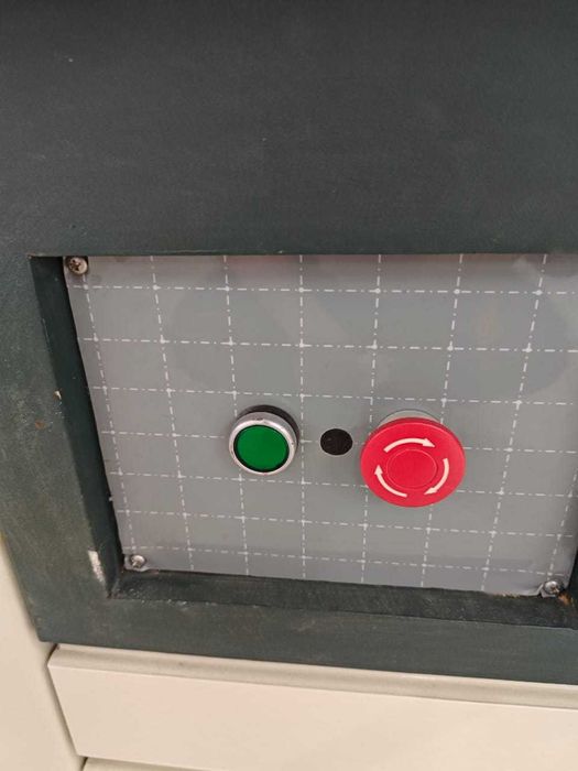 станок фрезерный вертикальный по дереву