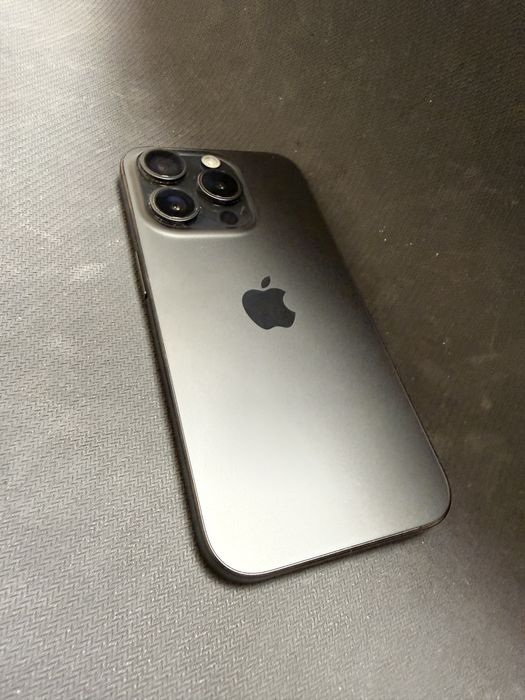 iPhone 15 Pro  128gb / отличен