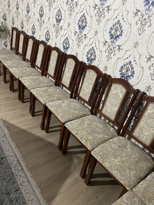 Срочно продам стулья