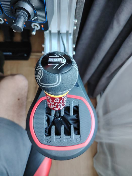 Игровой руль Moza R5