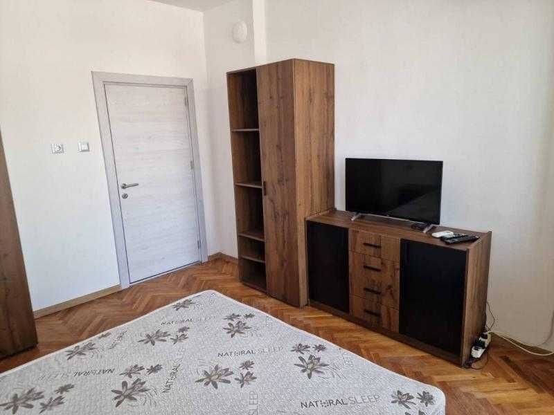 Тристаен апартамент в Центъра!