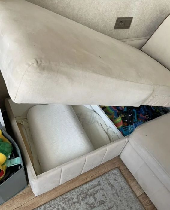 Продам диван Б/У