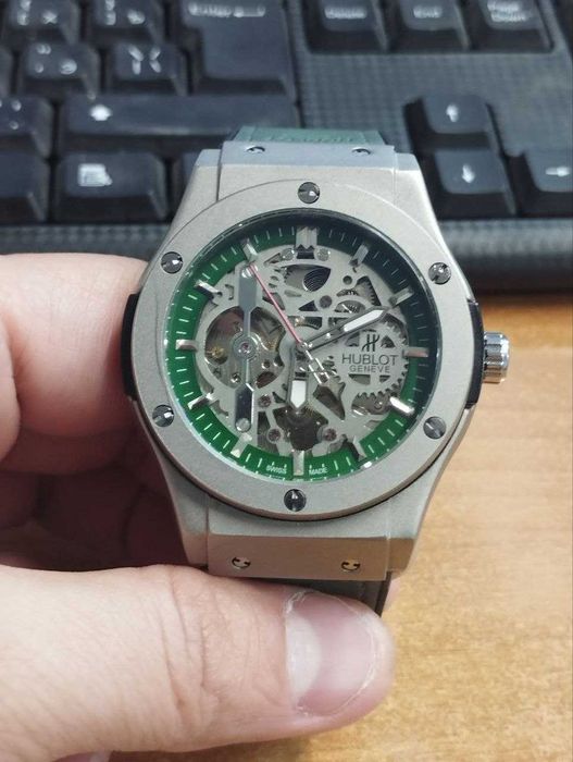 часы Механические Hublot