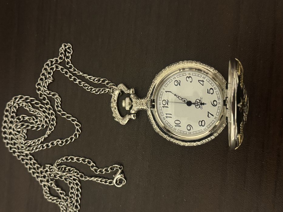Карманные часы с цепочкой