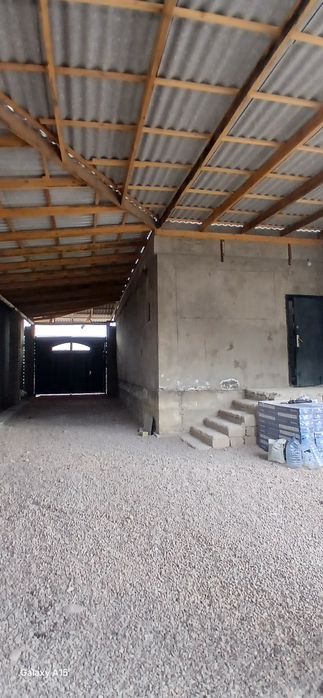 Yangi deska 2 qavat 8 xonali uy