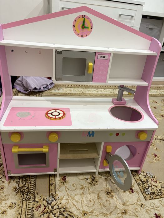 Продам детскую кухню