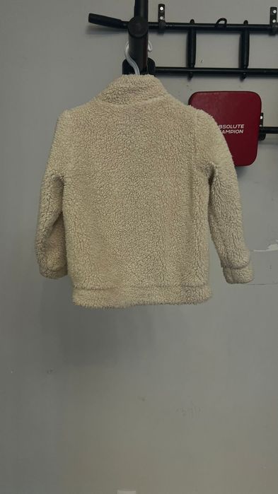 Продам детскую куртку