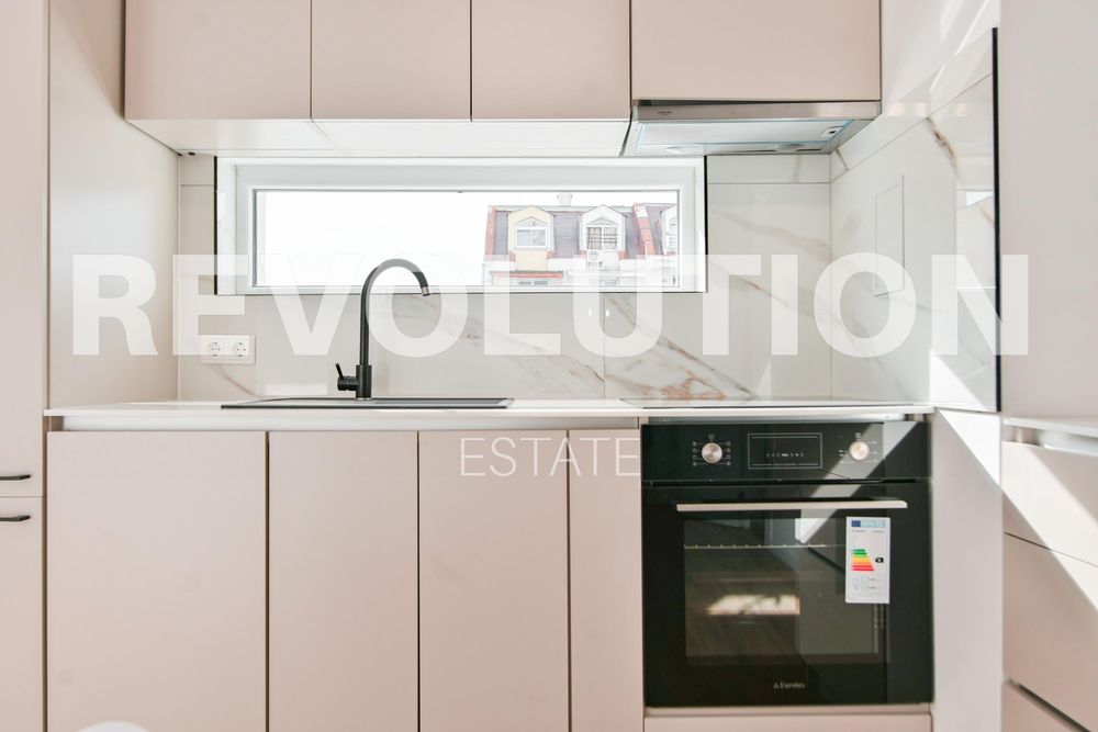 Дава се под наем Двустаен апартамент в София, Зона Б-19 - 52 кв.м за 680.85 € - Снимка #3