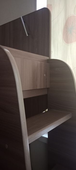 Кровать двухъярусная