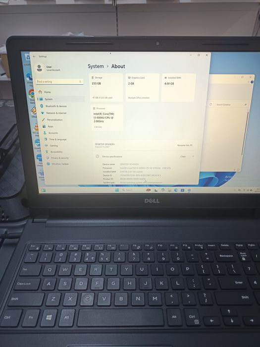 Laptop dell i3 funcionabil