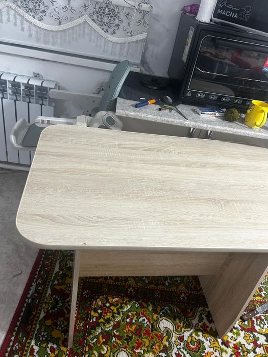 Продам стол стулья