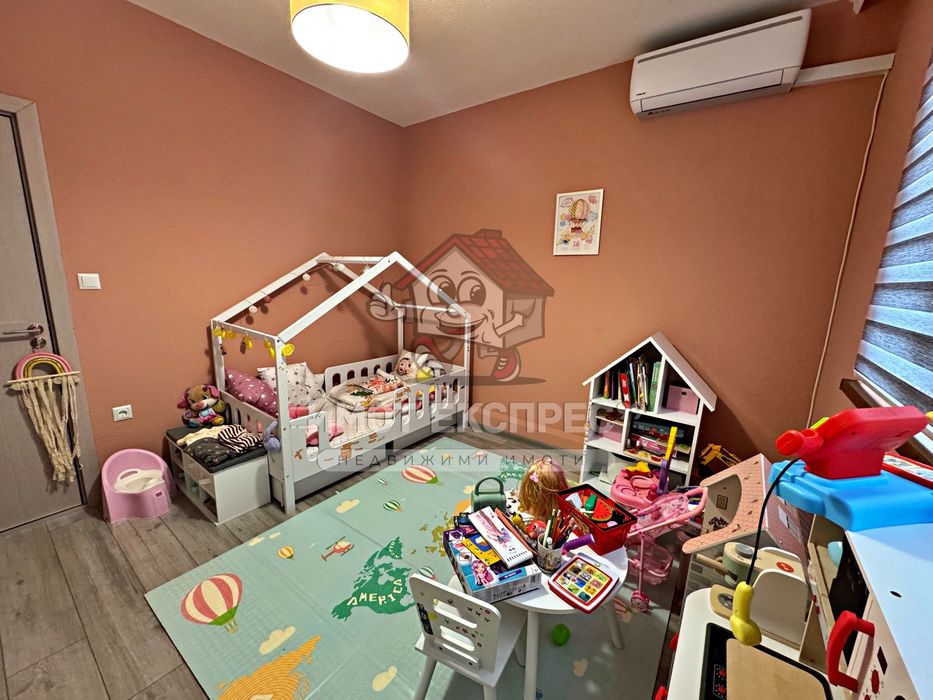 Дава се под наем Многостаен апартамент в Асеновград - 207 кв.м за 177000 € - Снимка #18