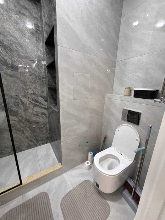 Аренда ул. Бабура, Новостройка, 2-х комнатная, с обстановкой, паркинг