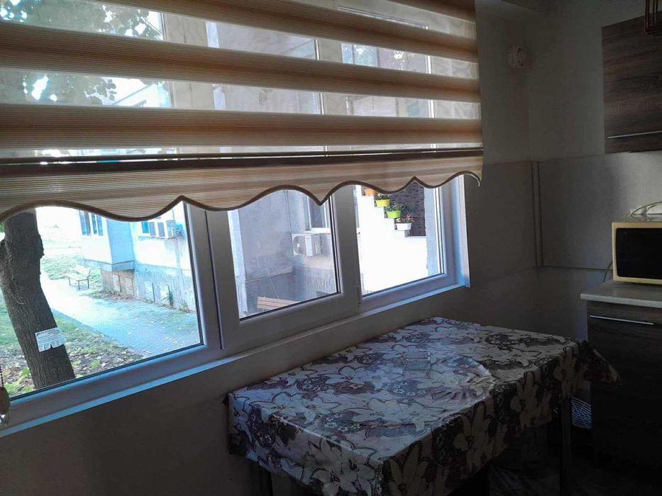 Продава се Тристаен апартамент в Разград, Лудогорие - 80 кв.м за 957 €/кв.м - Снимка #3