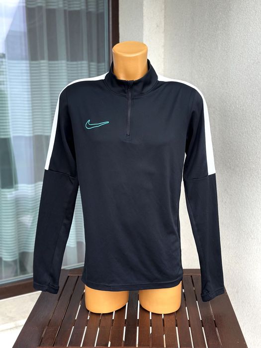 Мъжко горнище Nike Dri-Fit - размер S, добро състояние