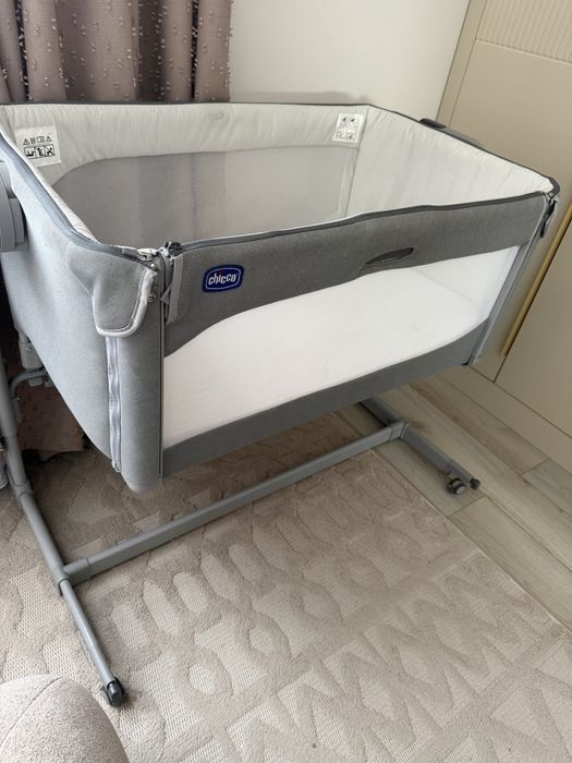 Приставная кроватка Chicco Next2Me Magic