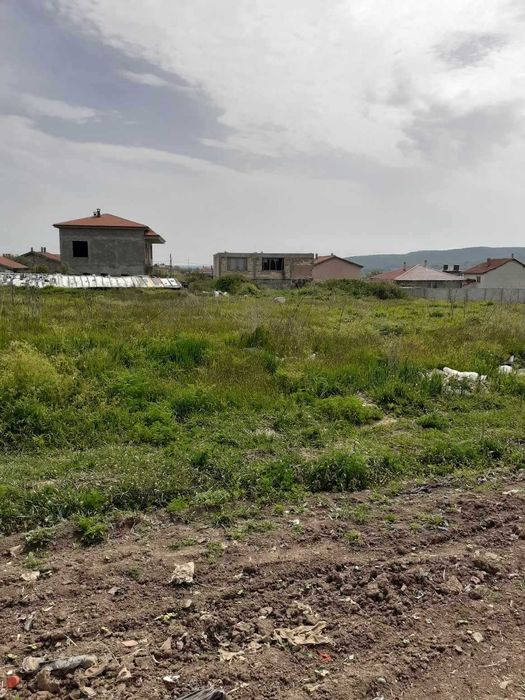 Продава се Парцел в Долни чифлик - 893 кв.м за 15 €/кв.м - Снимка #2