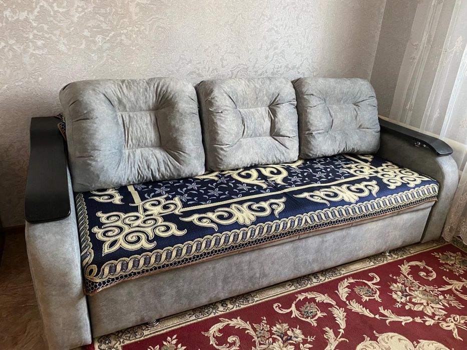 Продам срочно диван